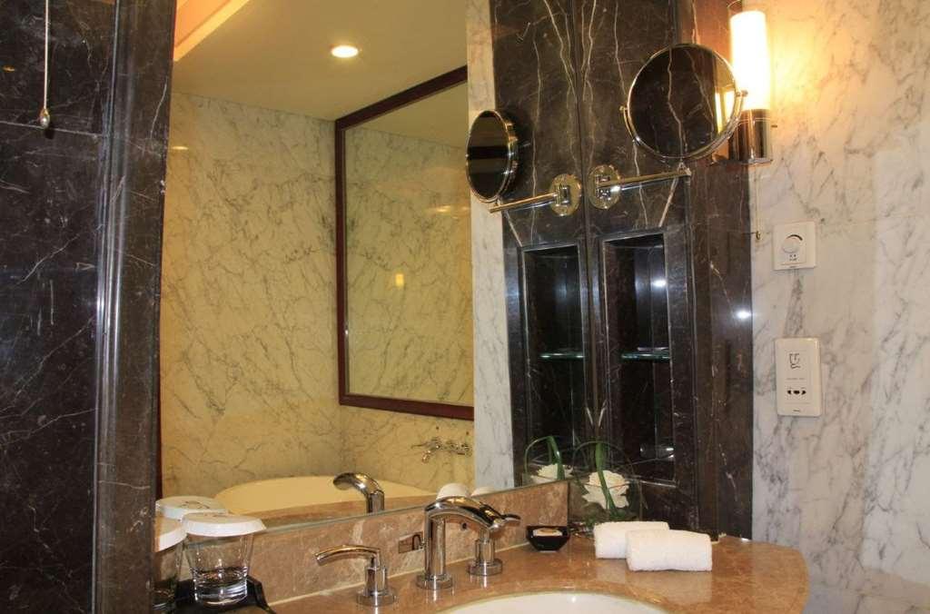 Grand Oriental Hotel Dongguan  Oda fotoğraf