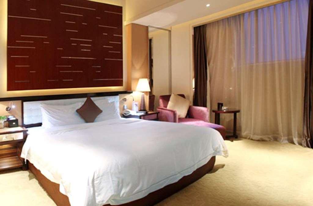 Grand Oriental Hotel Dongguan  Oda fotoğraf